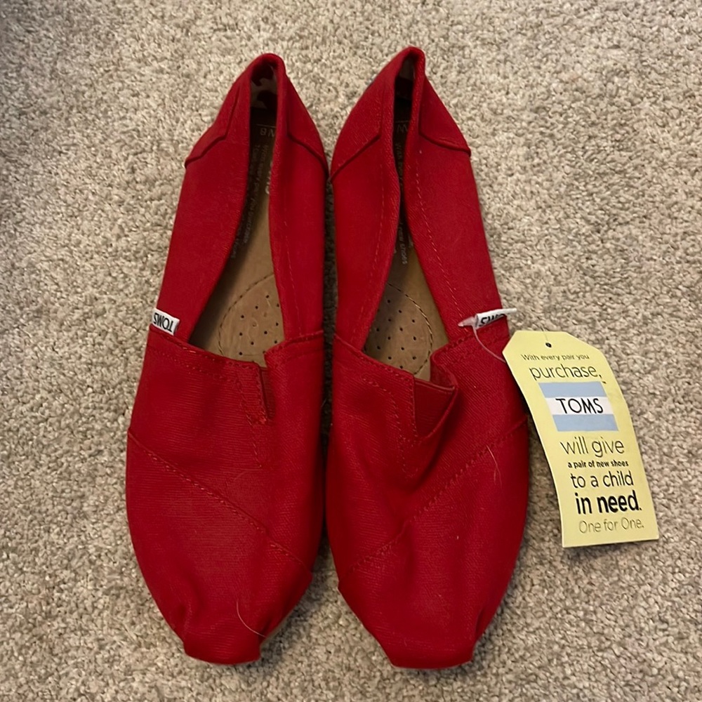 NWT Toms Red Flat Slip-ons